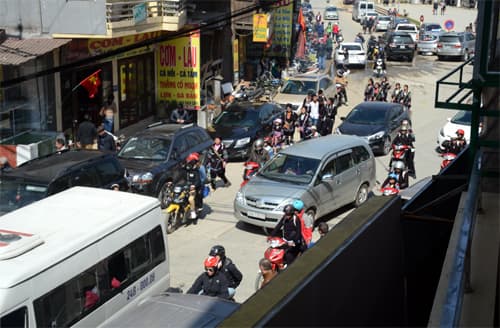 Lộn xộn Sa Pa