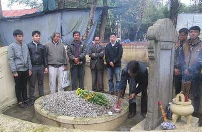 Đêm thơ đầu xuân, cùng viếng mộ thi nhân ở Cố Đô