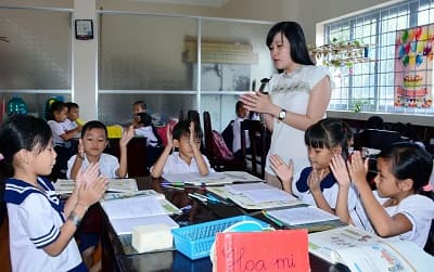 Truyền thông giáo dục phải đi trước một bước