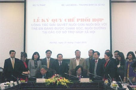 Phối hợp giải quyết việc nuôi con nuôi đối với trẻ em tại các cơ sở trợ giúp xã hội