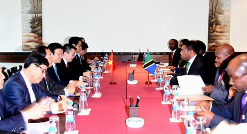 Chủ tịch nước Trương Tấn Sang tiếp các doanh nghiệp Tanzania