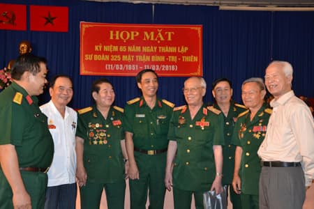 Họp mặt truyền thống Sư đoàn 325