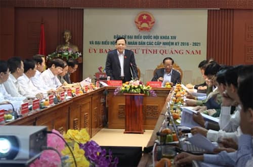Đoàn giám sát của Hội đồng Bầu cử Quốc gia làm việc tại Quảng Nam