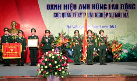 Cục Quản lý kỹ thuật nghiệp vụ mật mã đón nhận danh hiệu Anh hùng Lao động