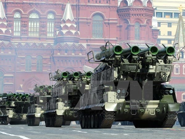 Ông Putin: Xuất khẩu vũ khí của Nga tăng cao trong năm 2015