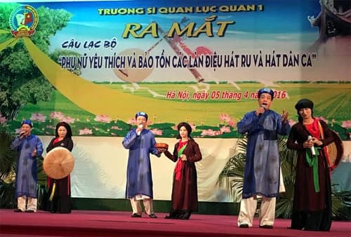 Ra mắt CLB hát ru, dân ca Trường Sĩ quan Lục quân 1