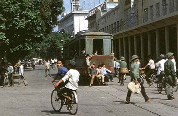 Hà Nội những năm 80 dưới góc nhìn của “tay máy” AFP
