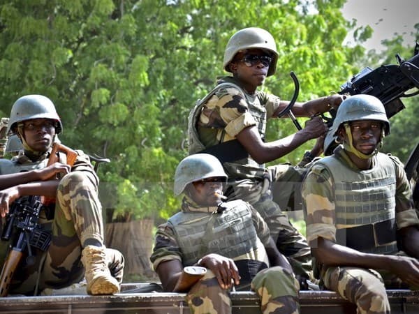 Quân đội Nigeria giải cứu hơn 11.000 con tin bị phiến quân bắt giữ