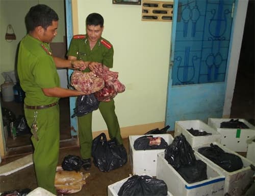 Đắk Lắk: Thu giữ, tiêu hủy thịt và xương lợn không rõ nguồn gốc