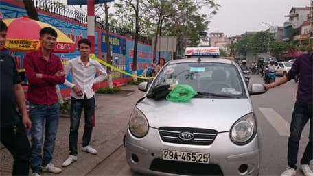 Điều tra vụ vận chuyển trái phép gần 9kg vàng sa khoáng