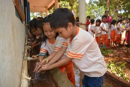 Gần 2 tỷ đồng “giải khát” cho người dân