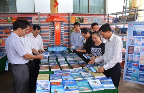 Hội sách ở Đắc Lắc và Gia Lai
