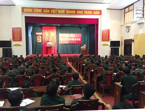 Thông báo thời sự cho cán bộ cao cấp và đội ngũ báo cáo viên