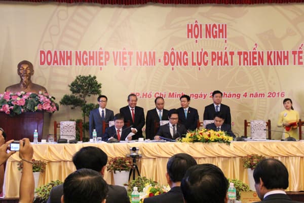 Hà Nội và TP Hồ Chí Minh cam kết tạo điều kiện thuận lợi cho doanh nghiệp