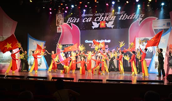Vang mãi Bài ca chiến thắng