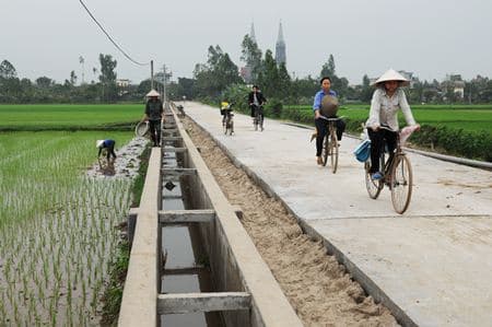 Phê duyệt khoản vay hơn 500 triệu USD hỗ trợ giao thông và kiểm soát lũ tại Việt Nam