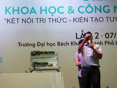 Diễn đàn khoa học công nghệ “Kết nối tri thức - Kiến tạo tương lai”