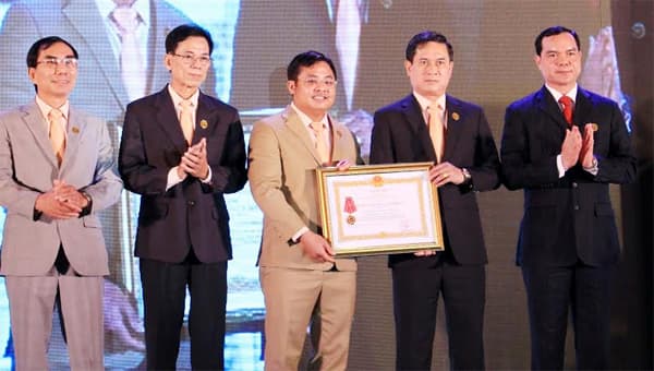 Công ty Cổ phần Phân bón miền Nam đón nhận Huân chương Lao động hạng Nhất