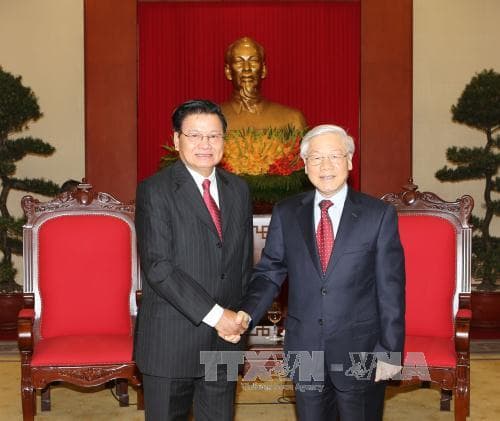 Tổng Bí thư Nguyễn Phú Trọng tiếp Thủ tướng Lào Thongloun Sisoulith