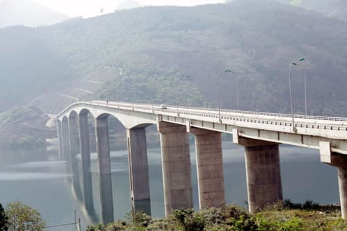 Tăng trưởng nhanh nhờ thay đổi cơ chế quản lý