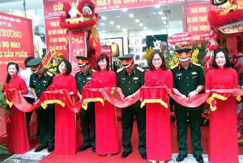 Tổng công ty 28 khai trương cửa hàng đo may và giới thiệu sản phẩm
