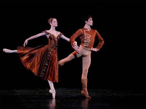 Trình diễn ballet Pháp tại Việt Nam