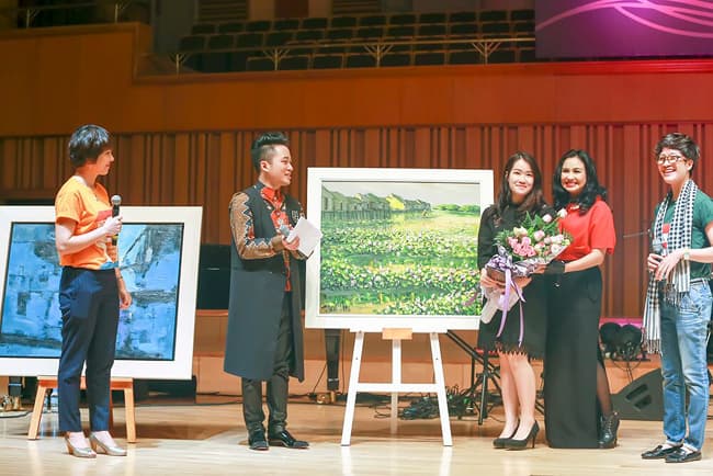 Thanh Lam, Tùng Dương hát quyên góp tiền xây nhà chống lũ ủng hộ đồng bào miền Tây