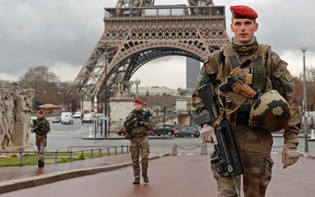 EURO 2016: Maroc và Pháp tăng cường hợp tác chống khủng bố