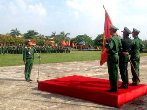 Trung đoàn 50 (Bộ CHQS thành phố Hải Phòng) tuyên thệ chiến sĩ mới