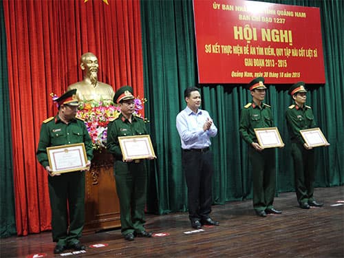 Với tất cả tấm lòng, nghĩa cử tri ân