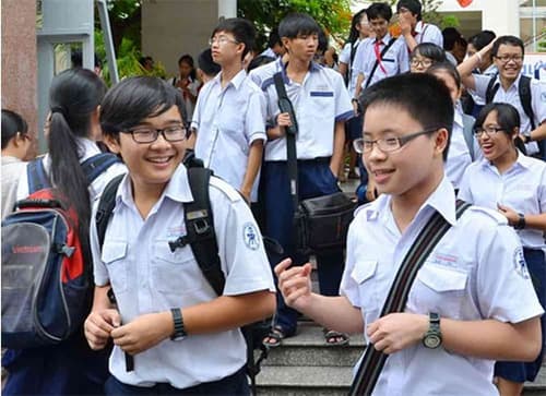 Gần 69.000 học sinh TP Hồ Chí Minh bắt đầu kỳ thi tuyển sinh lớp 10