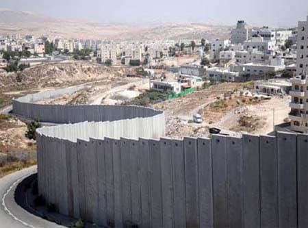 Israel sẽ xây dựng tường bê tông ngầm xung quanh Dải Gaza