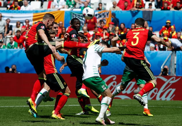 Trọng tài đã khiến CH Ireland bất lợi như thế nào?