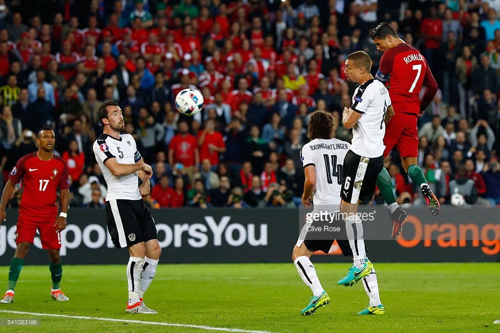 Ronaldo đá hỏng penalty, Bồ Đào Nha bị Áo cầm hòa