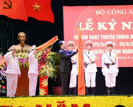 Lễ kỷ niệm 70 năm Ngày truyền thống Học viện An ninh nhân dân