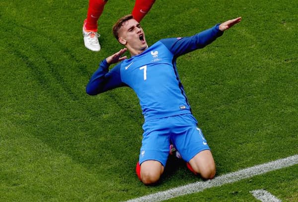 Antoine Griezmann: "Không cao nhưng người khác vẫn phải ngước nhìn"