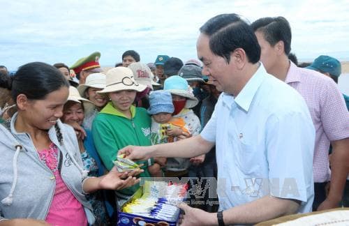 Chủ tịch nước Trần Đại Quang: Cần tổ chức hoạt động đánh bắt quy mô, tạo hiệu quả kinh tế cao hơn