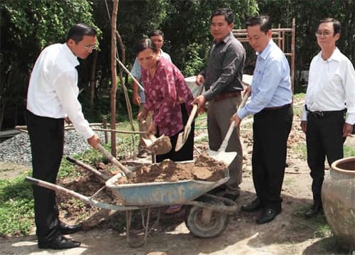 MB Khu vực phía Nam tặng 20 công trình thanh niên