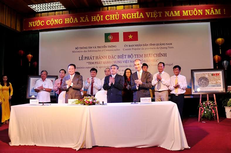 Phát hành đặc biệt bộ tem bưu chính “Tem phát hành chung Việt Nam - Bồ Đào Nha"