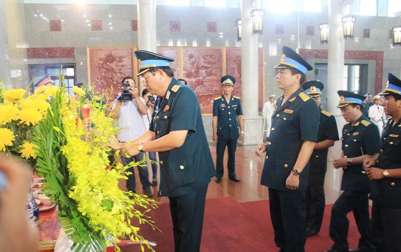 Tổ chức lễ viếng, tiễn biệt biệt Đại tá, liệt sĩ Nguyễn Đức Hảo, Phi đội trưởng Phi đội máy bay CASA-212