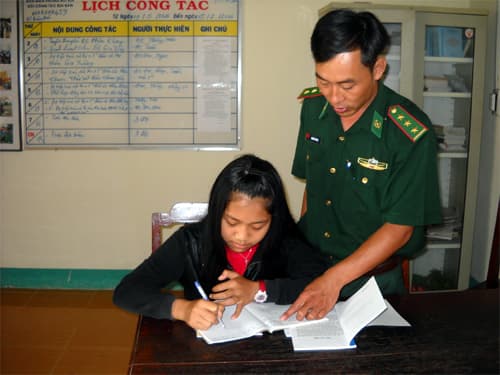“Thấy bà con nghèo khó, mình không an lòng…”