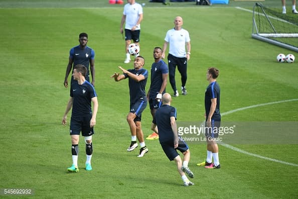 Chung kết Euro 2016:  Pháp hay Bồ Đào Nha sẽ xưng vương?