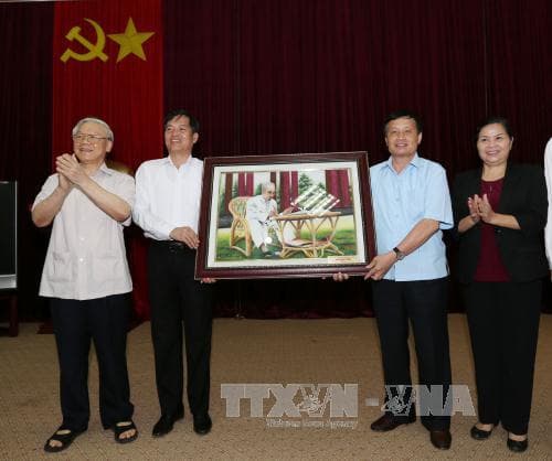 Tổng Bí thư Nguyễn Phú Trọng thăm, làm việc tại tỉnh Lai Châu
