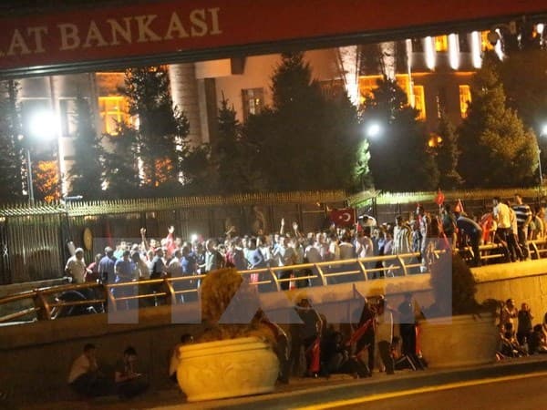 Vụ đảo chính ở Thổ Nhĩ Kỳ: Mỹ khẳng định ủng hộ chính phủ của Tổng thống Erdogan