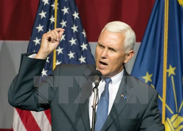 Bầu cử Mỹ 2016: Tỷ phú Trump chính thức giới thiệu ông Pence liên danh tranh cử
