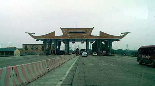 Có thể sẽ cho ô tô con dưới 7 chỗ qua cầu Việt Trì