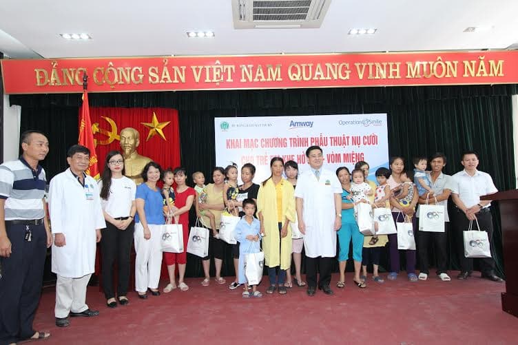 Khám, phẫu thuật miễn phí cho gần 100 trẻ bị dị tật hở hàm ếch