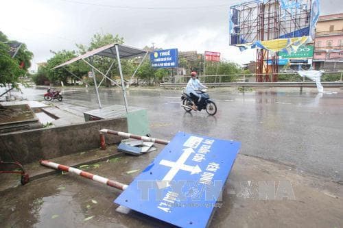 Áp thấp nhiệt đới đang suy yếu, các tỉnh Tây Bắc đề phòng lũ quét và sạt lở đất