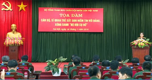 Tọa đàm "Cán bộ, sĩ quan trẻ sắt son niềm tin với Đảng, xứng danh “Bộ đội Cụ Hồ”