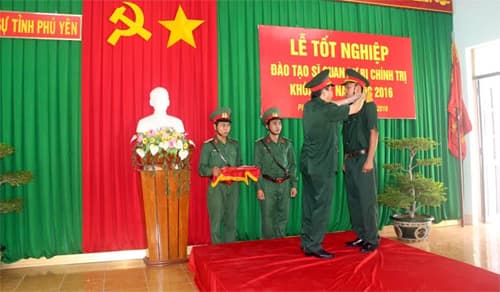 Lễ Tốt nghiệp lớp đào tạo Sĩ quan dự bị chính trị khóa 8 năm 2016